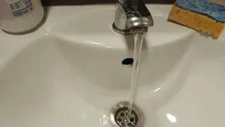 Эксперты ЖКХ разъясняют, почему за горячую воду плату умножат на 1,5, а за холодную умножат на 3