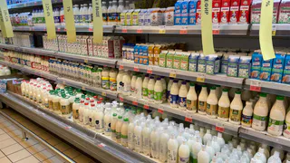 Шесть марок, которые можно пить без опаски: рейтинг молока от Роскачества и опытных покупателей
