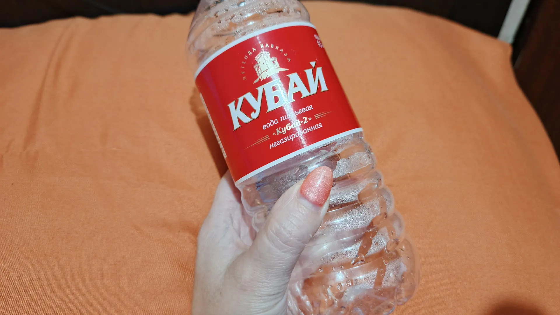 Можно смело брать: 4 проверенные марки бутилированной воды — которые эксперты одобрили для всей семьи